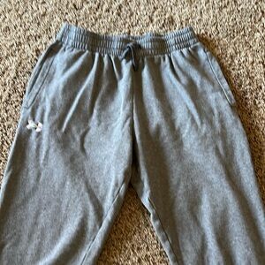Under Armour Grey Large sweatpants